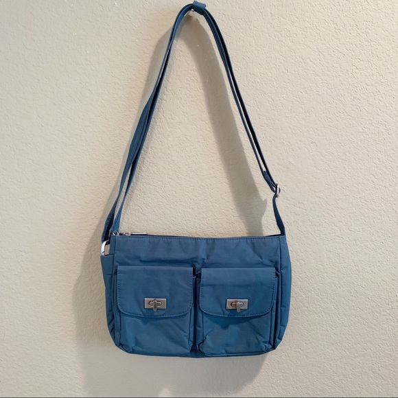 magellan travel purse